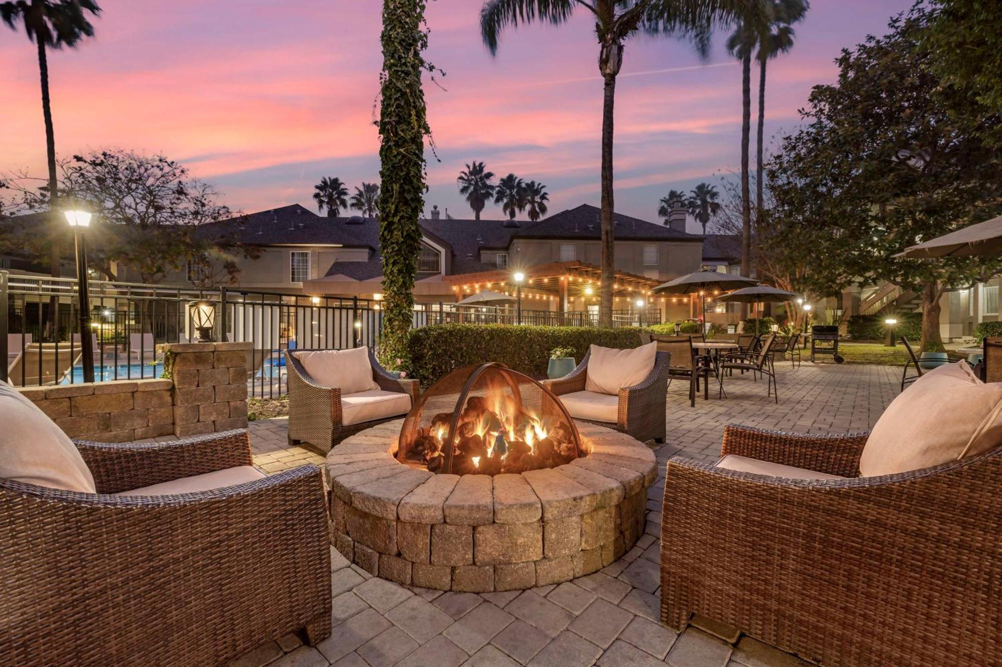 Sonesta Es Suites Torrance Redondo Beach エクステリア 写真